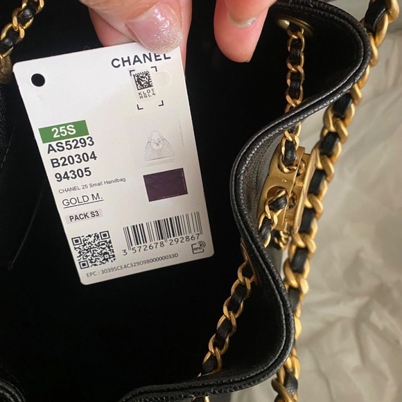 Chanel 25 - Picture 7 of 8